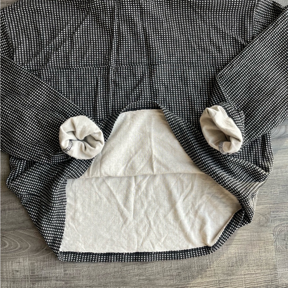Dawn Textured Hoodie in Black & Natural Grid - Picture 3 of 5